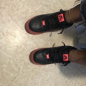 Air Forces (Black and hot pink)